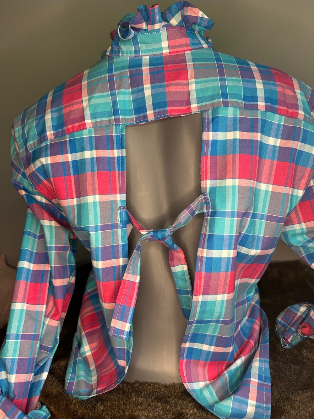 crown & ivy Plaid Button-Down Shirt in Teal plaid. Open back Ruffled collar